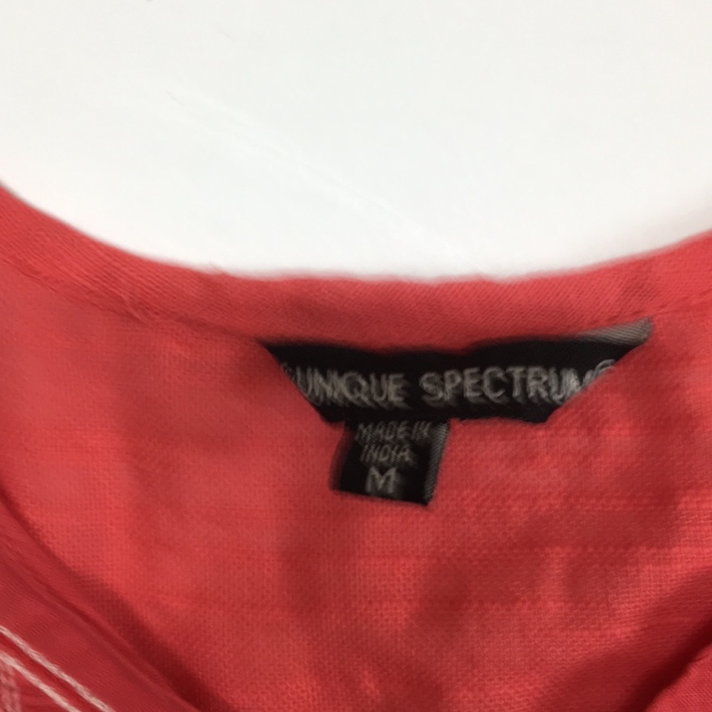 🐶 Ladies Unique Spectrum Top 🐶 - Picture 2 of 4